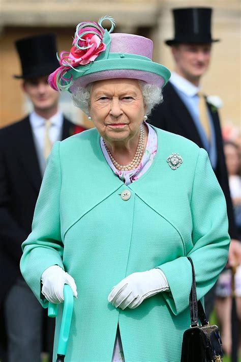 History of Queen's Cullinan V diamond brooch Prince Philip new birthday photograph | Tatler ...