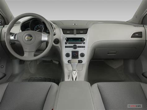 2008 Chevrolet Malibu Interior | U.S. News & World Report