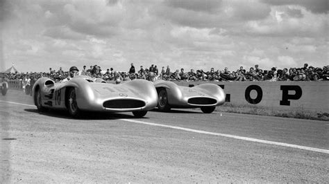 Mercedes' dominant 1954 return to grand prix racing: Formula 1 Car by ...