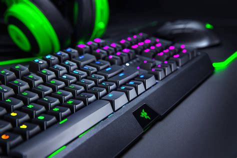 Razer anuncia que producirá y donará 1 millón de mascarillas