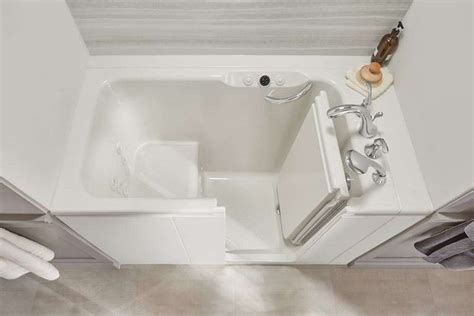 Kohler Walk-In Tubs Review (2024) – Forbes Health