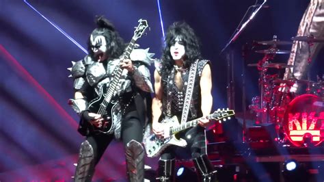 KISS LIVE - Detroit Rock City & Shout It Out Loud - 3-2-2019 - Chicago, IL - YouTube