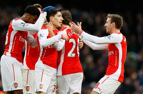 PHOTO GALLERY: Arsenal win in England, Barcelona beat Villarreal is Spain - Multimedia - Ahram ...