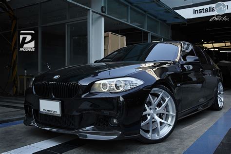 BMW F10 550i Has Modulare Wheels in Bangkok - autoevolution