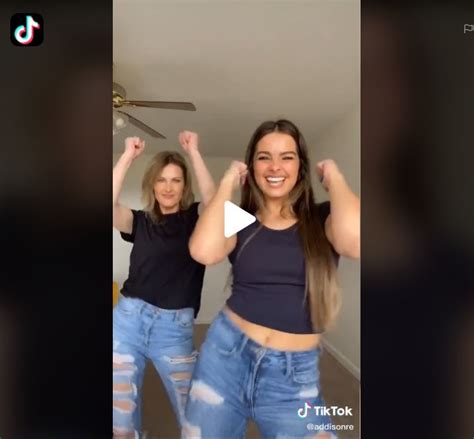 10 Best Tik Tok Challenges to Do With Your Friends and Family (2022)