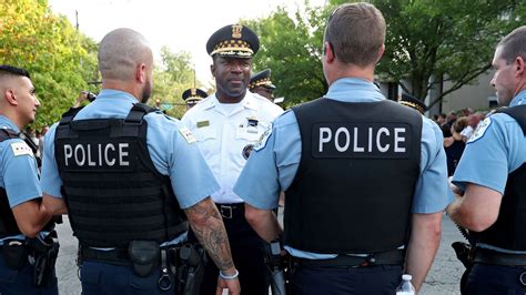 Larry Snelling named Chicago's new police superintendent - Axios Chicago