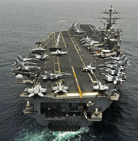 USS Harry S. Truman CVN-75 | Aircraft carrier, Navy aircraft carrier ...