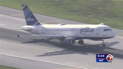 Passengers arrive to South Florida after JetBlue emergency landing – WSVN 7News | Miami News ...