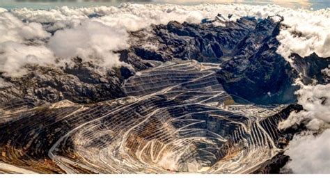 Freeport cedes Grasberg mine to Indonesia in $3.9b deal