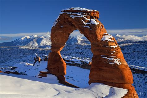 Dressed in White | Delicate Arch - Arches National Park - Moab, Utah ...