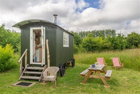 Shepherd's Hut Holidays | Cottages & Lodges