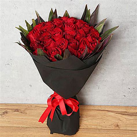 Red Roses Bouquet malaysia | Gift Red Roses Bouquet- FNP