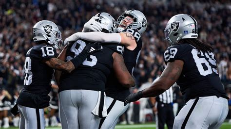 'It's going to be hard to break': The Raiders' record-breaking 63-point ...