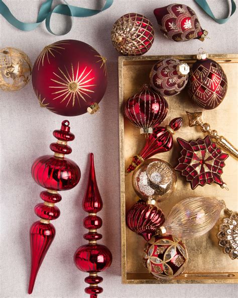 Christmas Decorations Online: Indoor & Outdoor | Balsam Hill