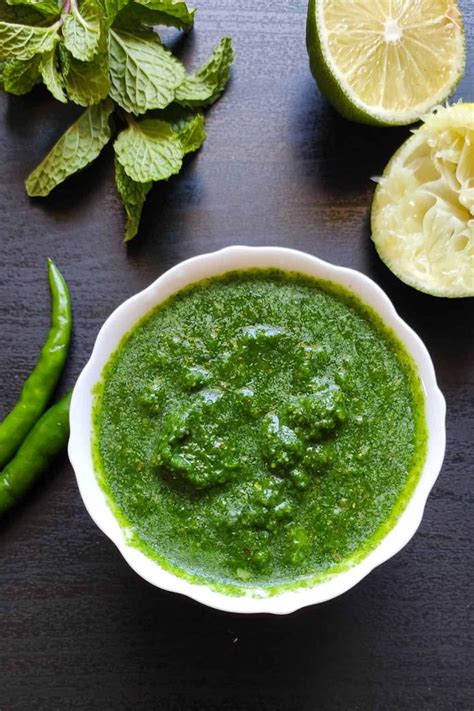 Green mint chutney | A quick and easy refreshing Indian dip | Recipe in ...