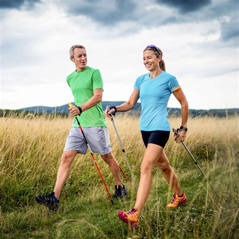 The right Nordic walking technique - Helsana