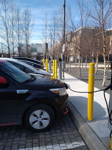 Charging Ahead – Mississauga Ups its Game with Public Electric Vehicle Charging Stations – City ...