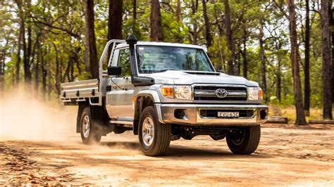 Toyota LandCruiser 70 Series getting four-cylinder diesel, auto ...