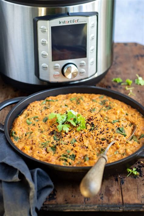 Instant Pot Lentil Curry - Veggie Desserts