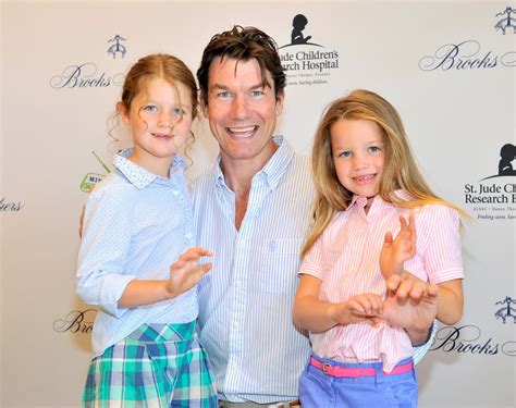 Jerry O'Connell and Rebecca Romijn's Twin Daughters in LA | POPSUGAR ...