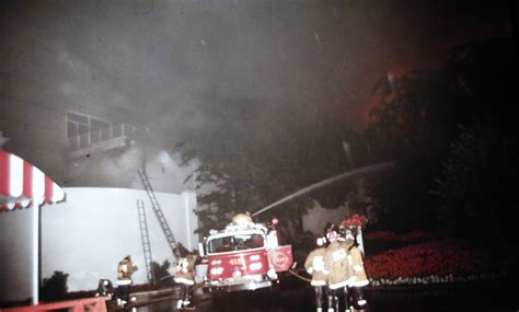 PHOTOS: Arlington Park Fire, 30 Years Ago Today - CBS Chicago