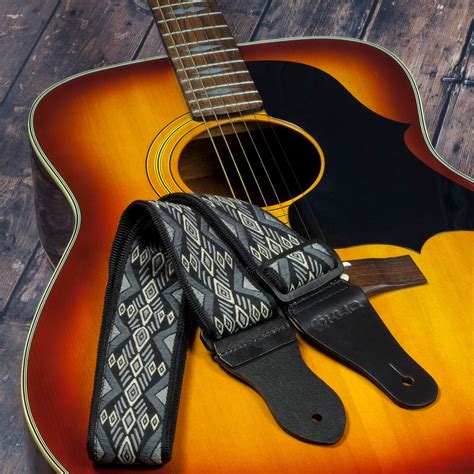 Vintage Woven Guitar Strap for Acoustic and Electric Guitars with 2 Ru - KLIQ Music Gear