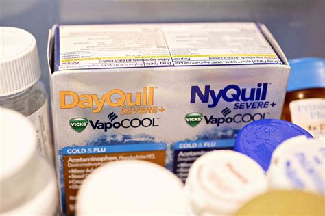 DayQuil Ingredients, Uses, and Side Effects