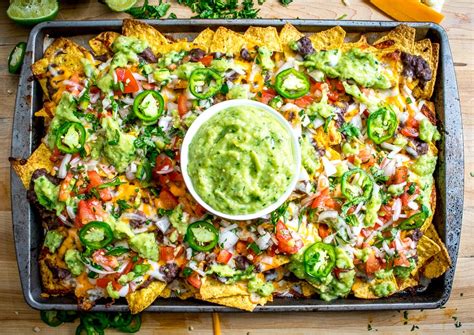 Spicy Black Bean Nachos | Mexican Please