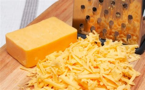 Why Is Cheddar Cheese Orange? | Wonderopolis