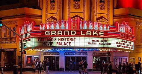 Finally had the chance to visit this beautiful theater. : r/oakland