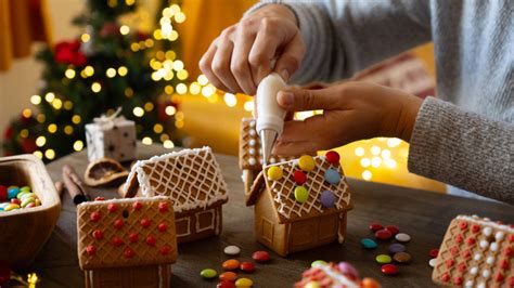 The Best And Worst Gingerbread House Kits, According To Customers