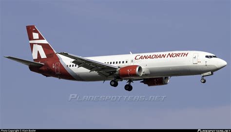 C-FFNC Canadian North Boeing 737-406(C) Photo by Alain Basler | ID 1347082 | Planespotters.net