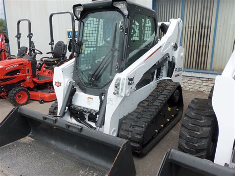 Bobcat T590 compact track loader Farm Equipment, Heavy Equipment, Starting A Farm, Bob Cat, Skid ...