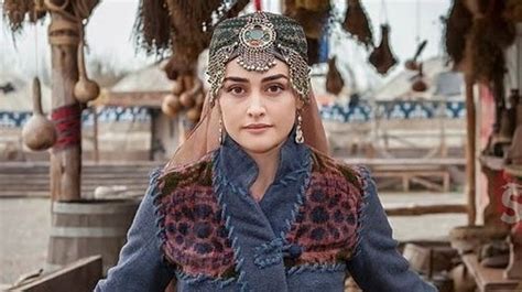 How many wifes of Ertugrul Gazi? - Tv Series Synopsis Website