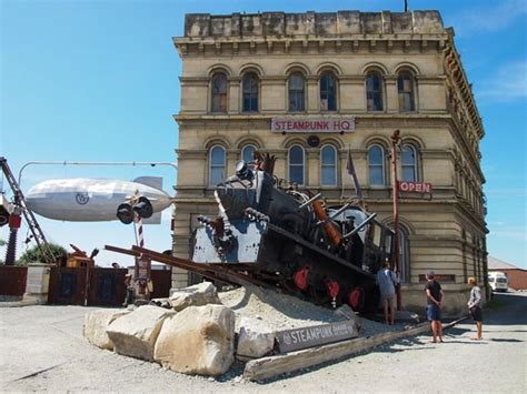 Oamaru, home of ... steampunk?