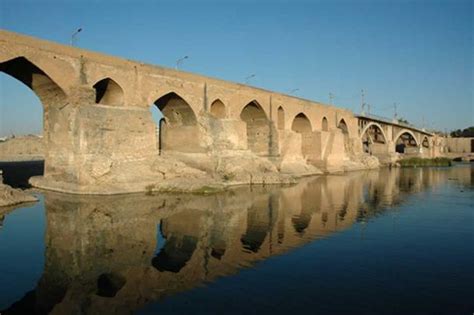 Dezful Bridge: The Oldest Usable Bridge in The World Was Built by 70,000 Roman Prisoners ...