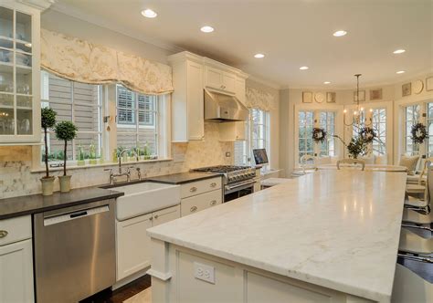 35 Fresh White Kitchen Cabinets Ideas to Brighten Your Space | Home ...