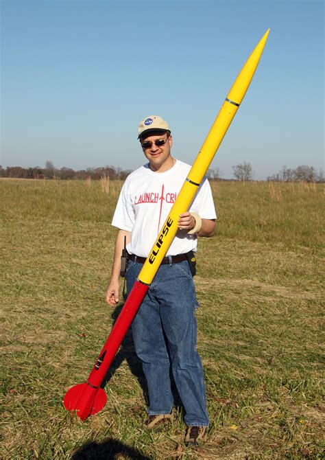 Flight of Mike Borman's Giant Leap Rocketry Elipse on November 8, 2009 with an Aerotech I211W ...