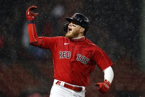 Buy or Sell: Red Sox Alex Verdugo Has a Big Night Against the Yankees on Sunday Night? | Couch ...