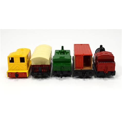 Vintage MATCHBOX DIECAST TRAINS Lot of 5; 3-LOCOMOTIVES + 2 Train Cars – Get A Grip & More