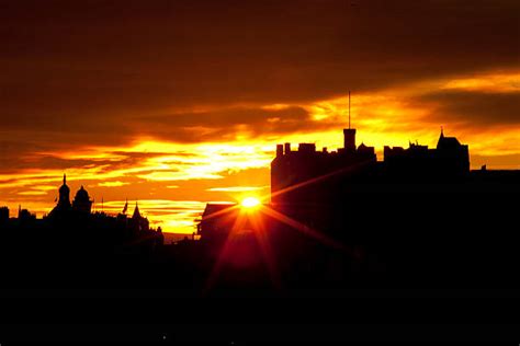 200+ Edinburgh Skyline Silhouette Stock Photos, Pictures & Royalty-Free ...