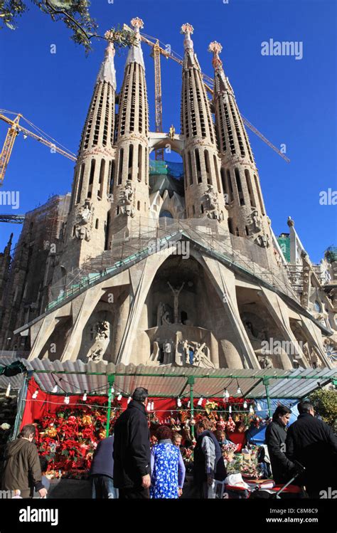 The Christmas market at Sagrada Familia, in Barcelona, Spain Stock ...