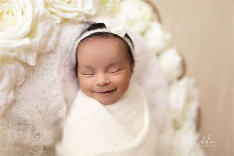 Newborn photo shoot by professional photographer | Edita Photography