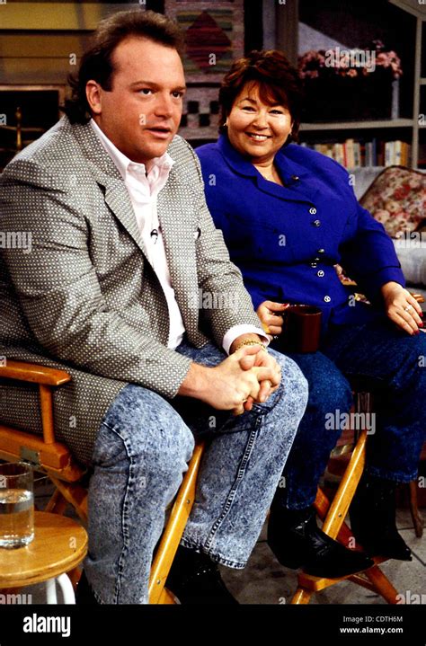 Tom arnold and roseanne barr hi-res stock photography and images - Alamy