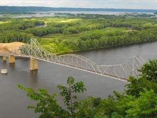 Black Hawk Bridge (Lansing Bridge) - HistoricBridges.org