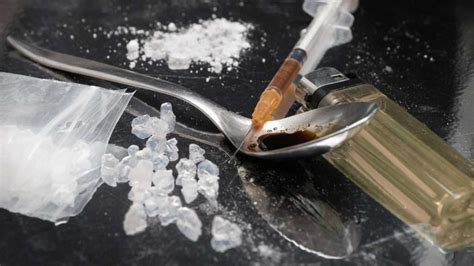 What Does Crystal Meth Look Like, and How Addictive Is It - Simcoe ...