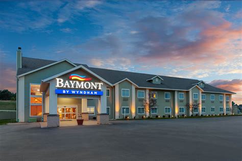 Baymont by Wyndham Beulah | Beulah, MI Hotels