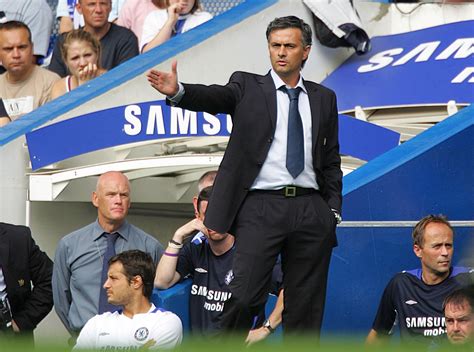 On this day in 2005: Jose Mourinho signs new five-year Chelsea contract ...