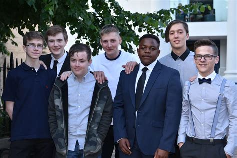 Boulevard Academy Hull prom 2018 in photos as students celebrate their last days at school ...