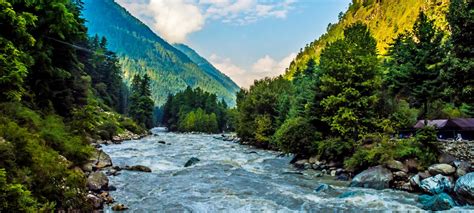 Parvati_Valley_river_kasol_HP_1440x648 - DforDelhi